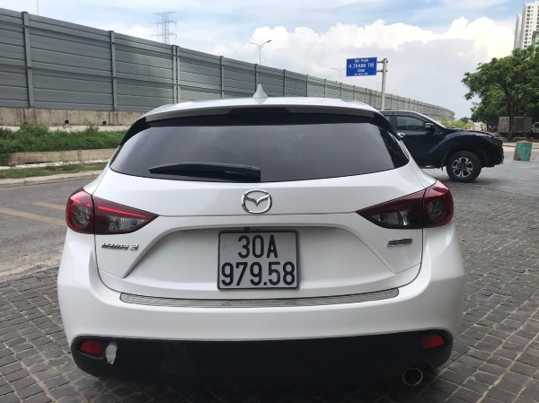 Mazda 3 2016 AT