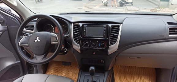 Mitsubishi Triton 2015 AT