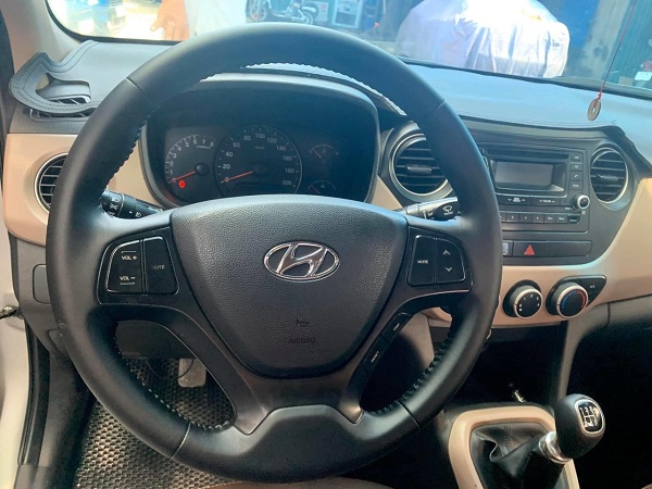 Hyundai I10 sedan 2015 MT