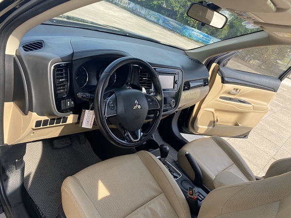 Mitsubishi Outlander 2016 2.0 Premium