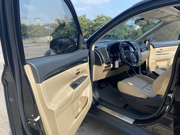 Mitsubishi Outlander 2016 2.0 Premium