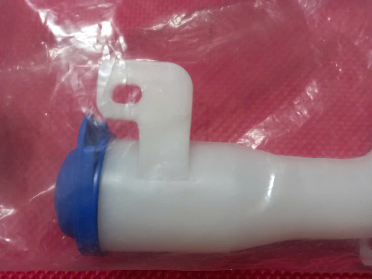 Cổ đổ nước rửa kính + Nắp Hyundai Getz/Click 2002-2011 | 98622-1C500