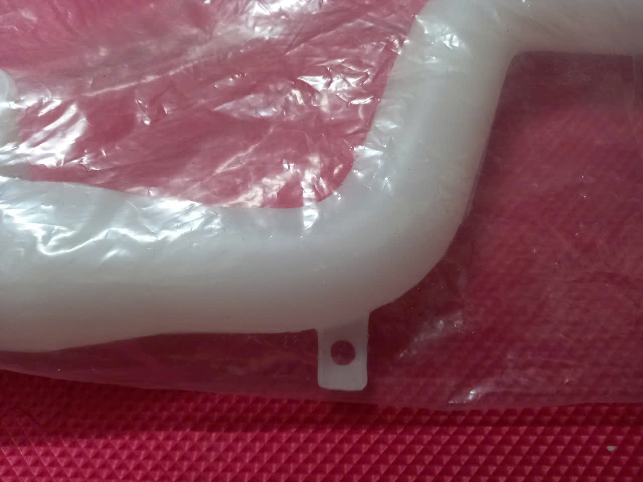 Cổ đổ nước rửa kính + Nắp Hyundai Getz/Click 2002-2011 | 98622-1C500