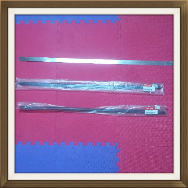 Nẹp chân kính ngoài trước phải Kia Morning/Picanto 2011-2014 | 822201Y000