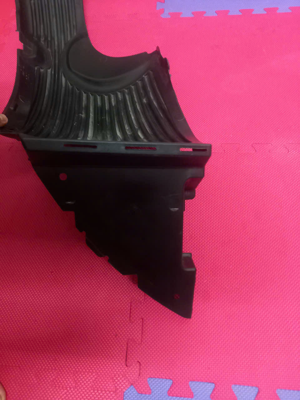 Lòng dè chắn bùn trước trái Kia Morning/Picanto 2011-2015 | 868111Y000