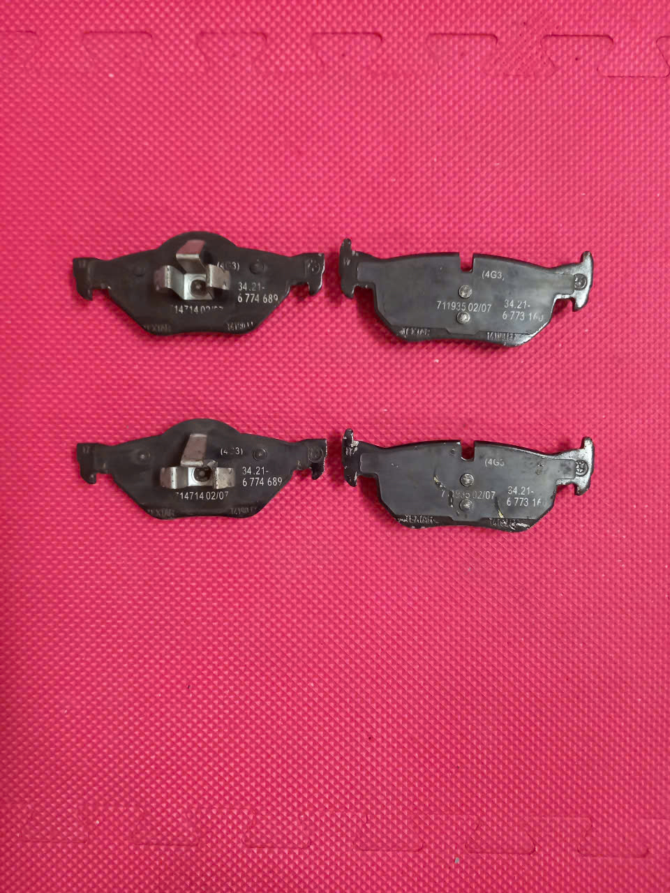 Má phanh sau BMW 320i, 318i, 328i 2011-2019 | 34216873093