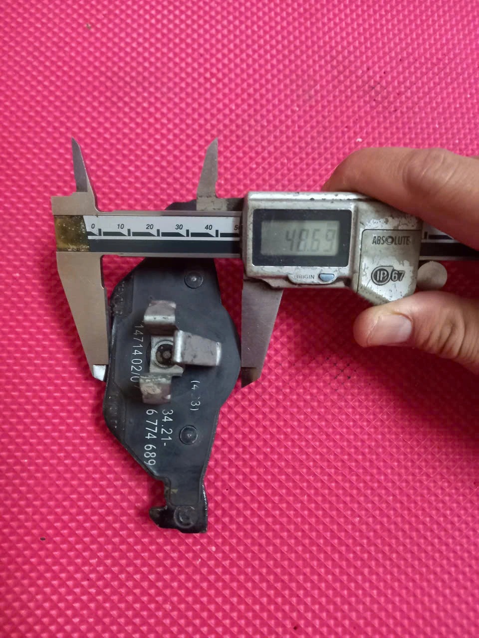 Má phanh sau BMW 320i, 318i, 328i 2011-2019 | 34216873093