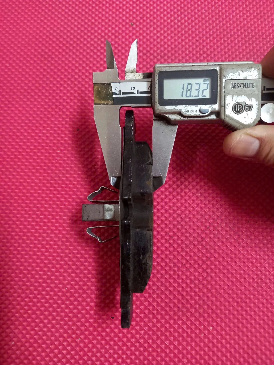 Má phanh sau BMW 320i, 318i, 328i 2011-2019 | 34216873093