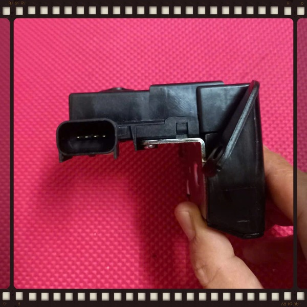 KHÓA NGẬM CỐP SAU KIA MORNING/PICANTO 2005-2015 | 812301Y010