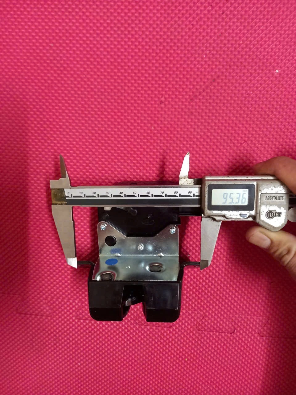 KHÓA NGẬM CỐP SAU KIA MORNING/PICANTO 2005-2015 | 812301Y010