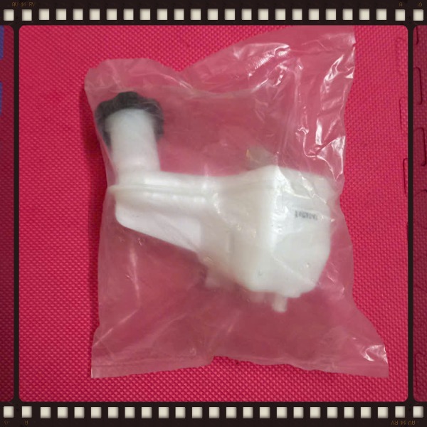 Bình dầu phanh Kia Morning/Picanto 2011-2017 | 585111Y000