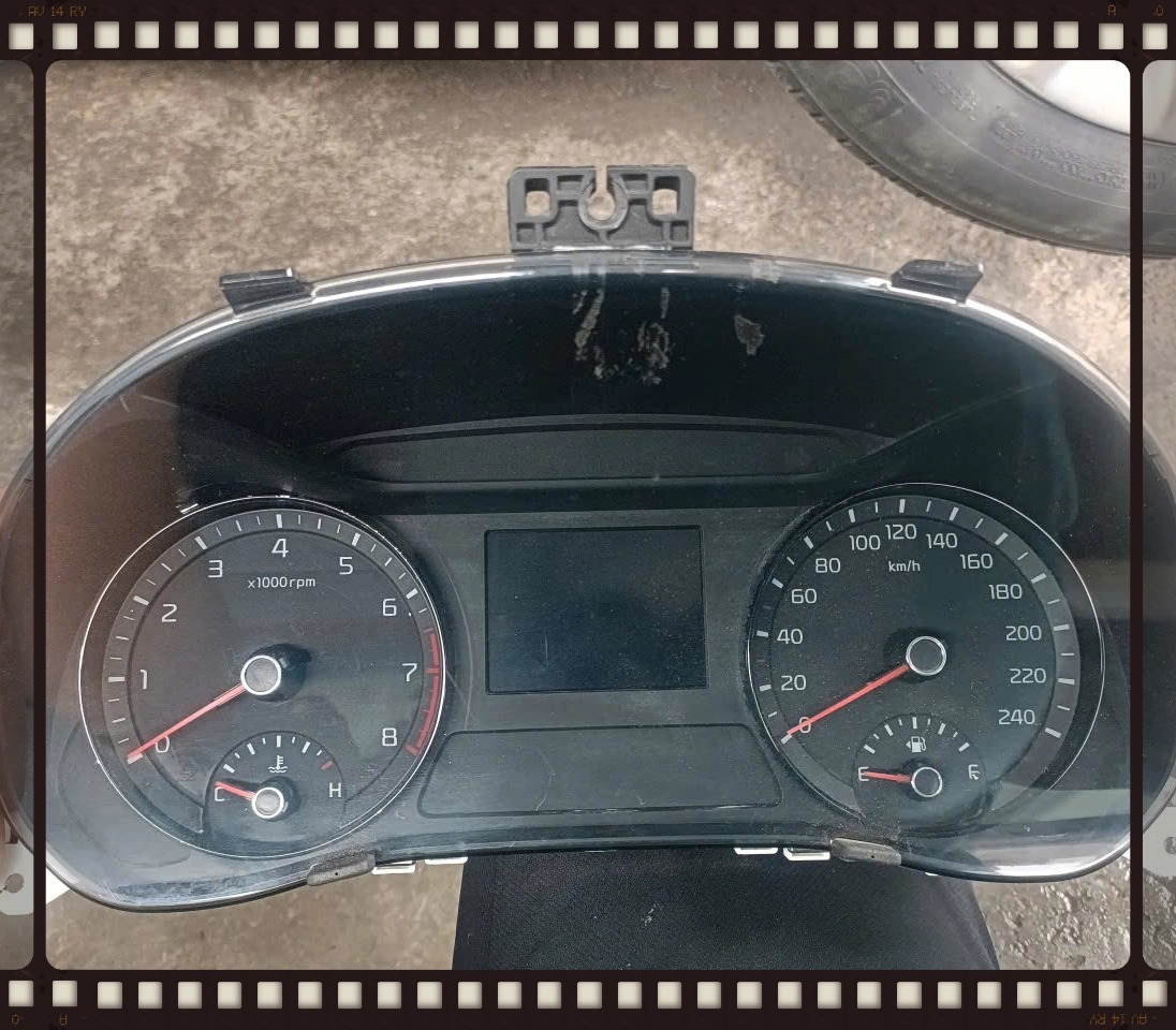 Cụm bảng đồng hồ Taplo xe Hyundai Elantra 2019 Mã 94013-M6960