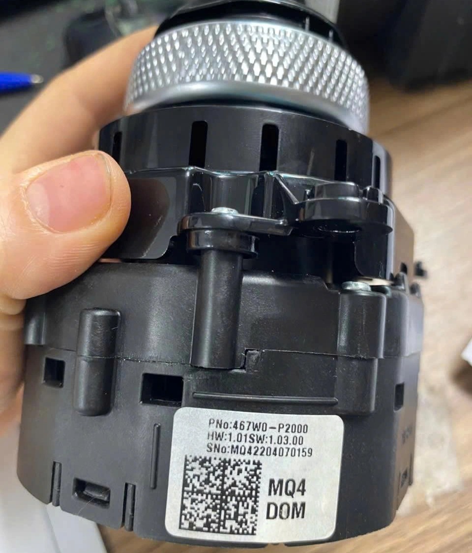 Cụm công tắc xoay đi số Kia Sorento 2020-2023 Mã 467W0-P2000