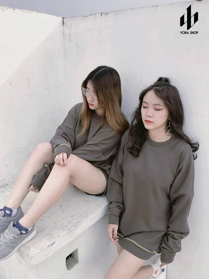 Đơn giản nhưng vô cùng sành điệu trong thiết kế áo sweater nữ Yoba shop