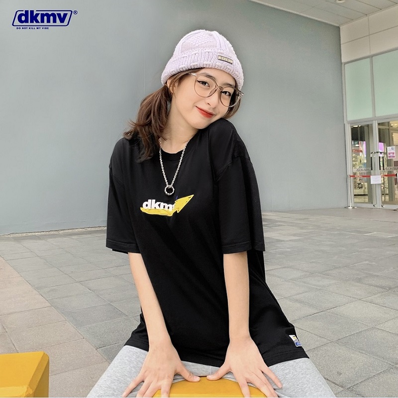 áo thun local brand giá rẻ màu đen dkmv