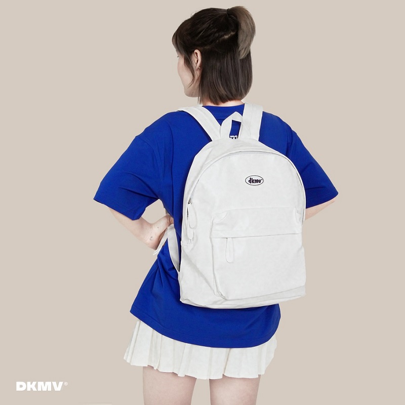 balo local brand da màu trắng basic leather backpack
