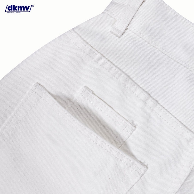 cận chi tiết thiết kế quần jean ống rộng nữ màu trắng dkmv white daddy jean streetwear