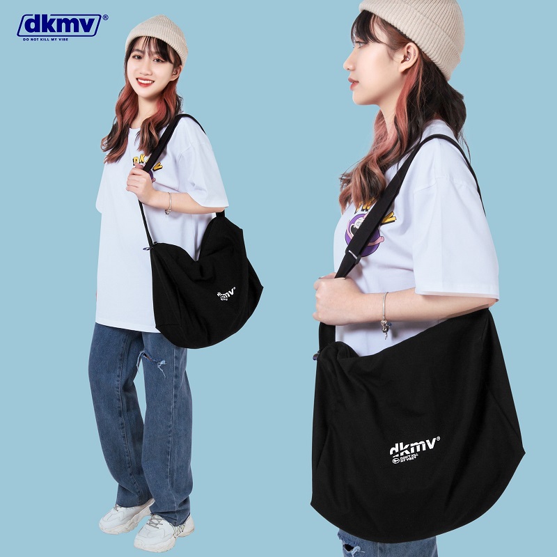 túi đeo chéo nữ local brand dkmv