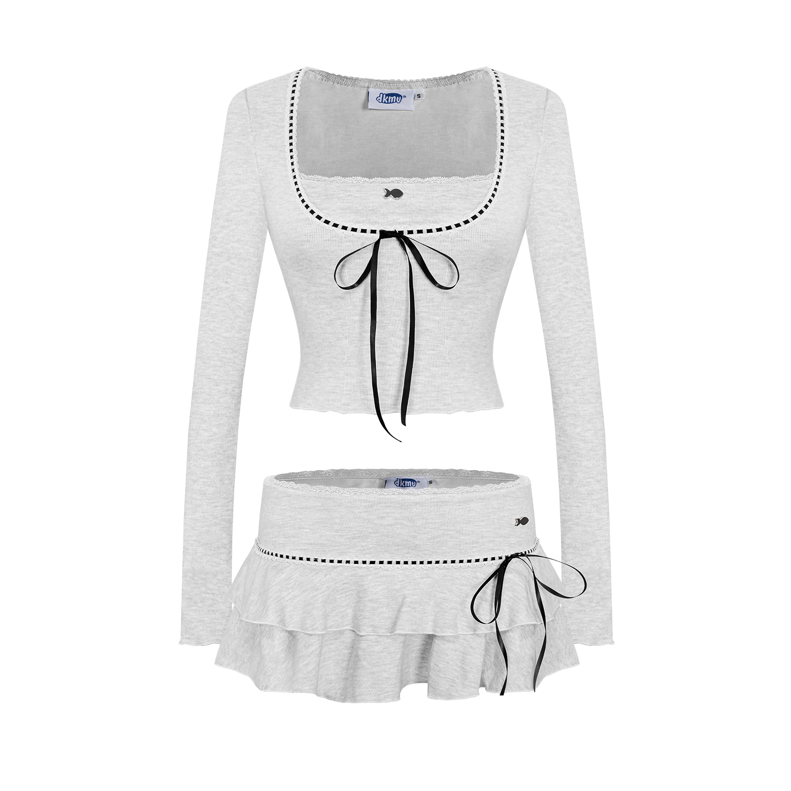 Set váy và áo croptop dài tay DKMV phối viền ren thắt nơ
