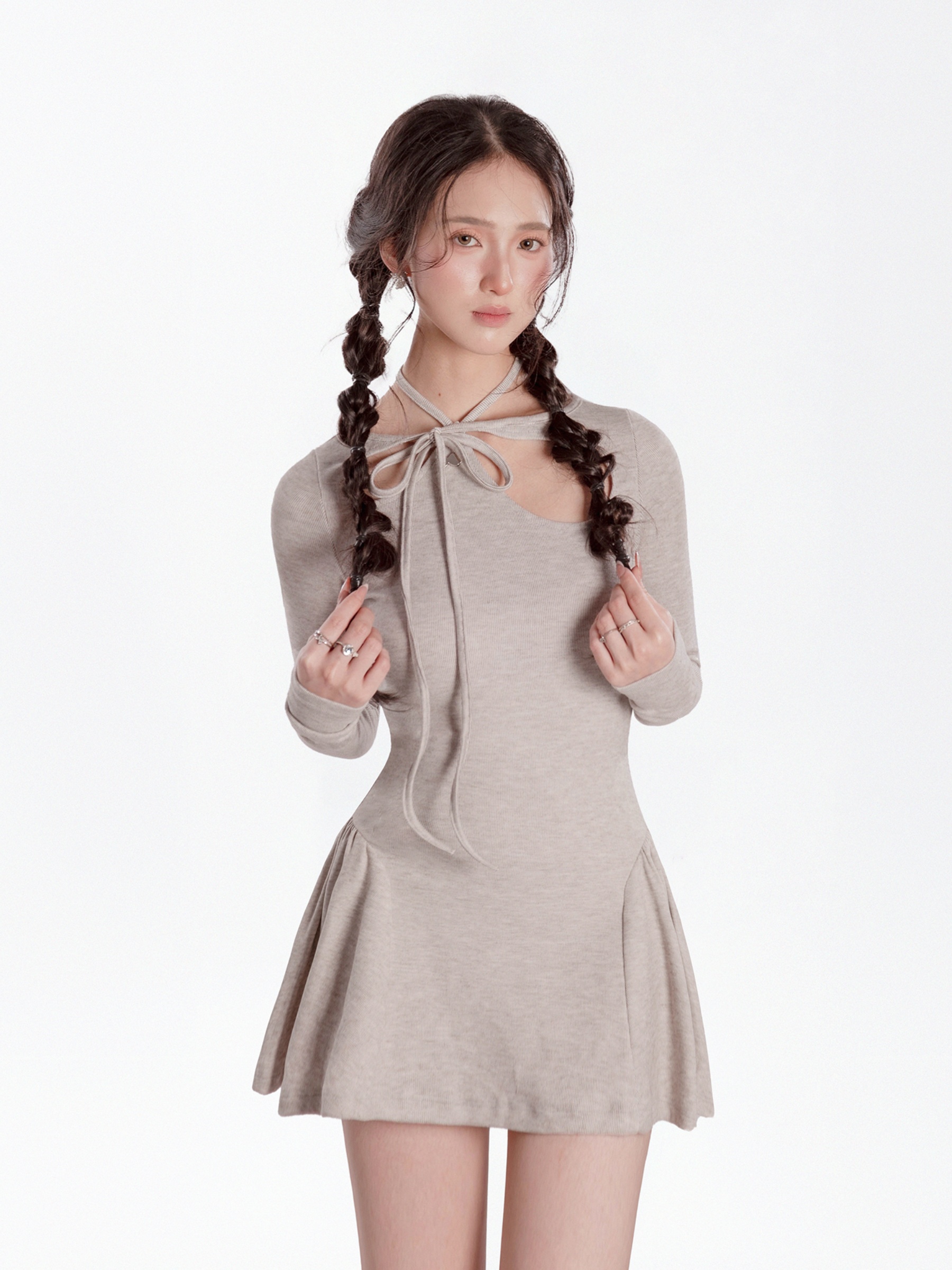 Đầm xòe ngắn tay dài cổ khoét cách điệu DKMV dây cột nơ