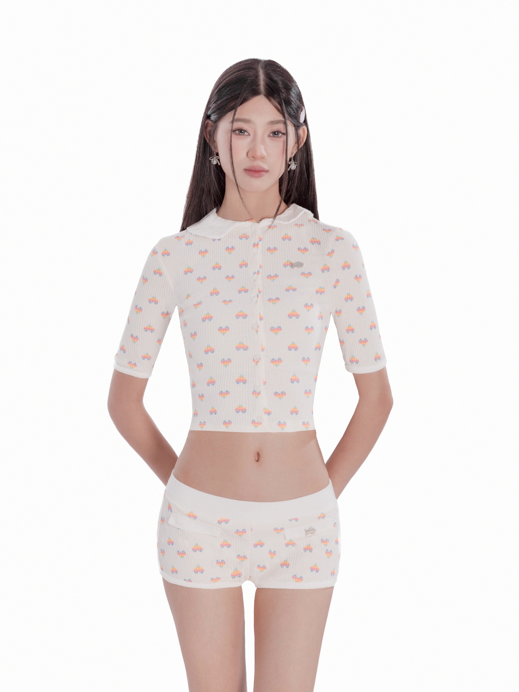 Set áo croptop và quần short DKMV cổ sen hoạ tiết trái tim