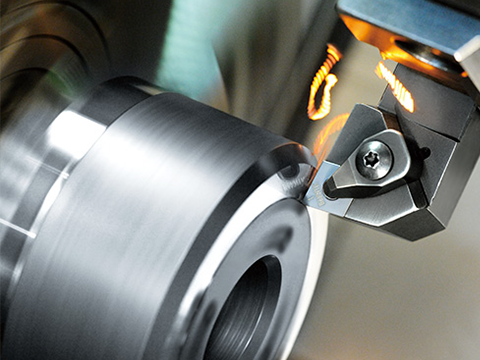 Những điều cần chú ý khi dùng dao gia công cơ khí