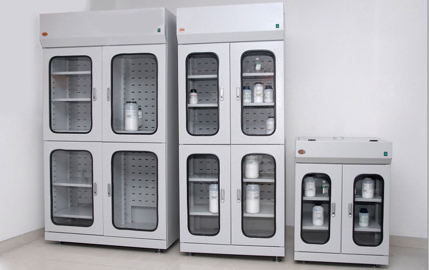 Đơn vị gia công tủ đựng hóa chất uy tín, chất lượng cao