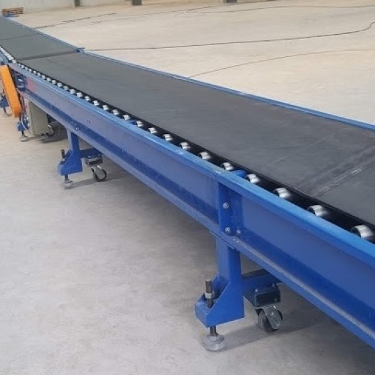 Tại sao doanh nghiệp nên đầu tư hệ thống băng tải cao su?