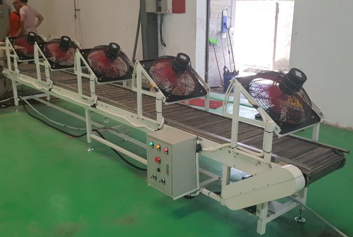 Những tính năng cần có của một băng tải làm mát