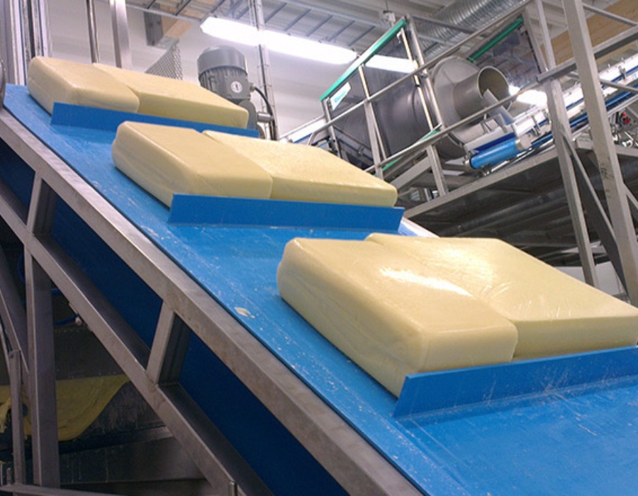 Tính năng nổi bật của băng tải vệ sinh trong chế biến thực phẩm