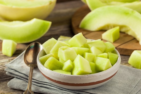 Ăn dưa lê giảm cân không? Dưa lê bao nhiêu calo?
