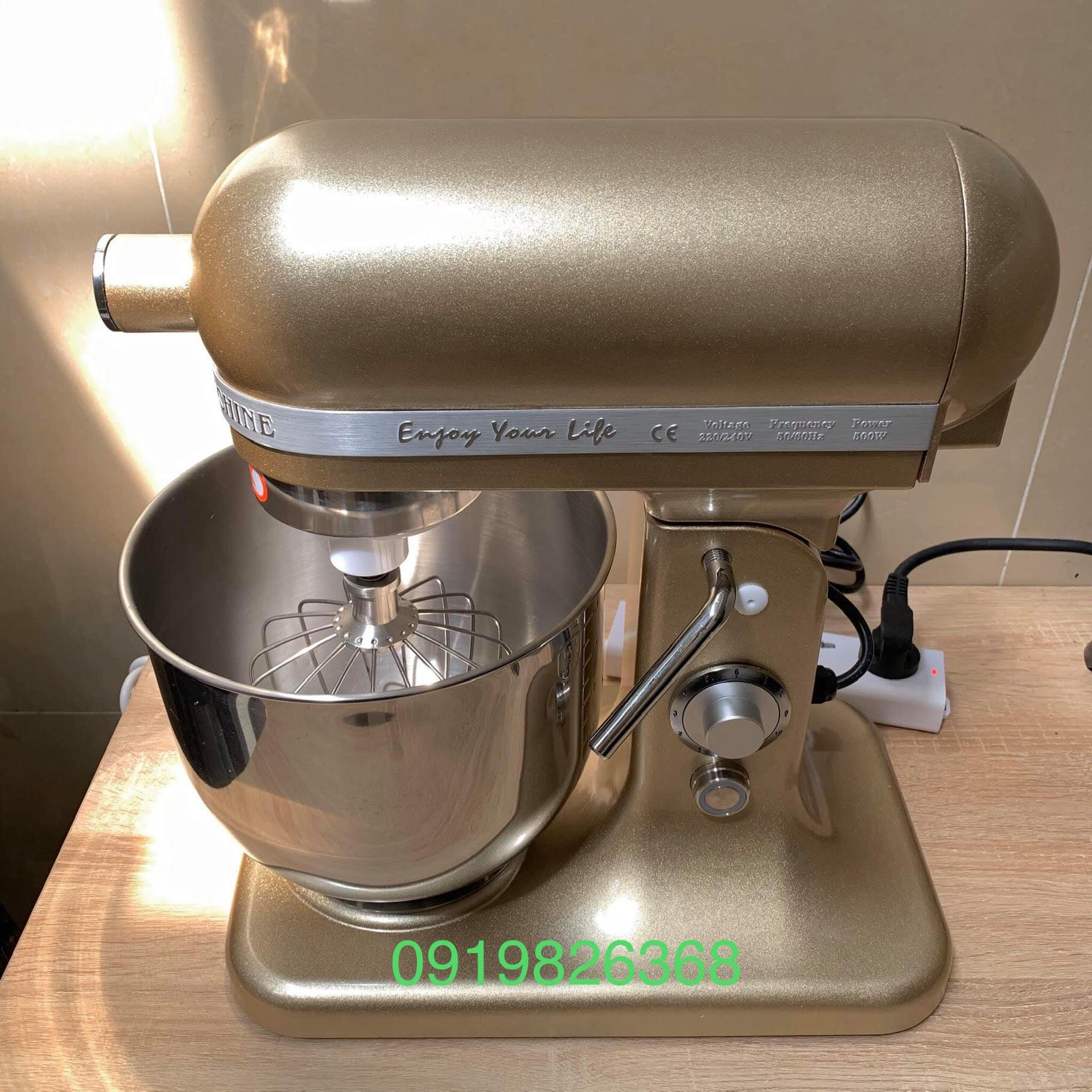 Máy đánh trứng nhồi bột