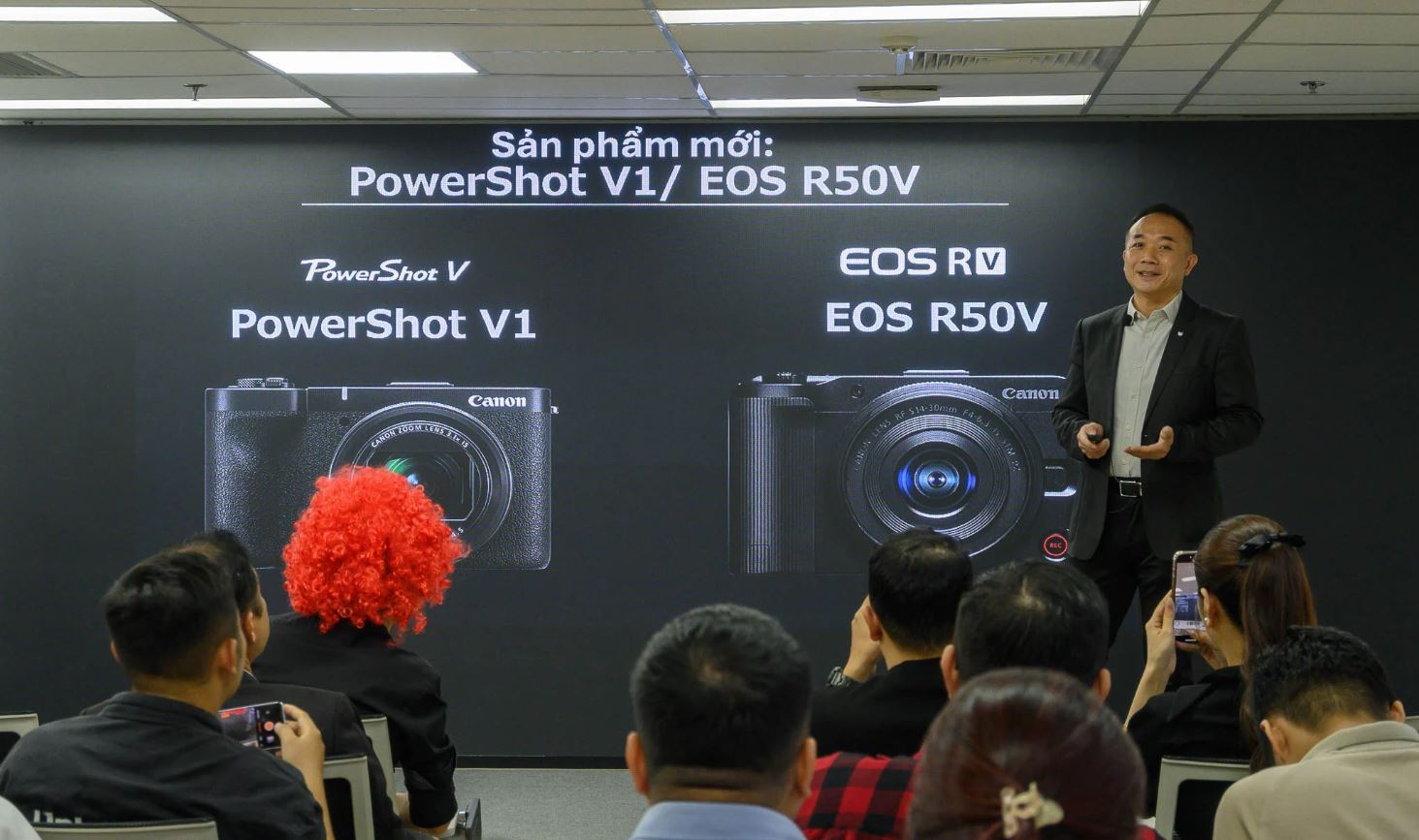 Canon ra mắt EOS R50V và PowerShot V1 tại Việt Nam: thiết kế gọn, nhiều tính năng quay phim