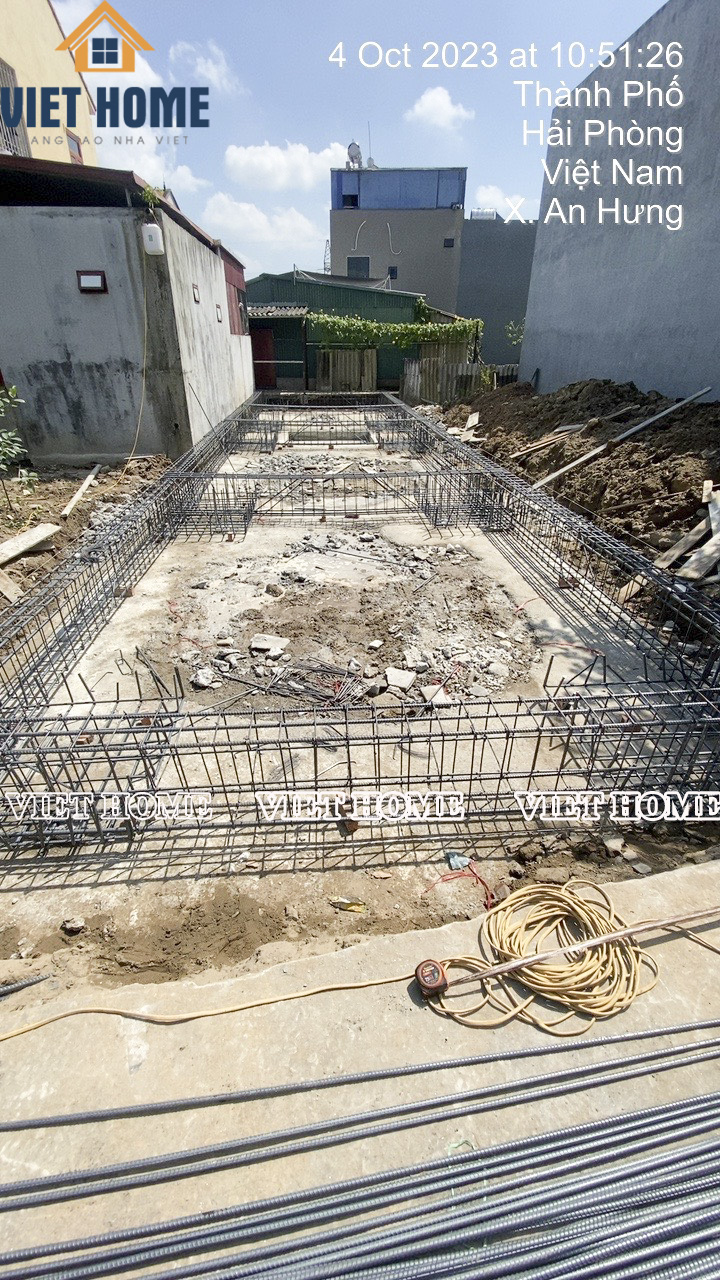 https://bizweb.dktcdn.net/100/369/827/files/gs-anh-tung-quan-toan2.jpg?v=1699246775360
