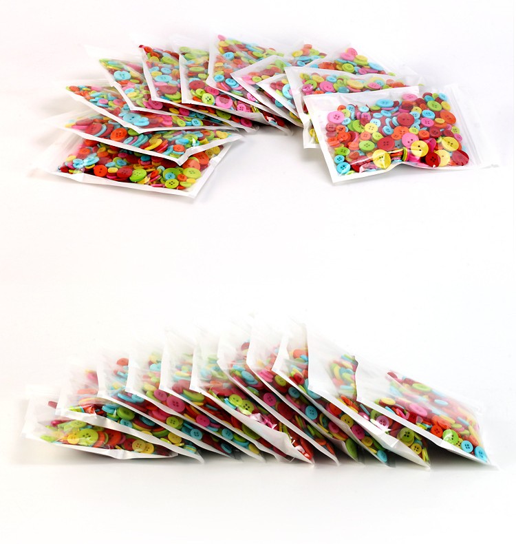 Set 150gram nút nhựa tròn mix màu và size ngẫu nhiên (khoảng 300 nút)