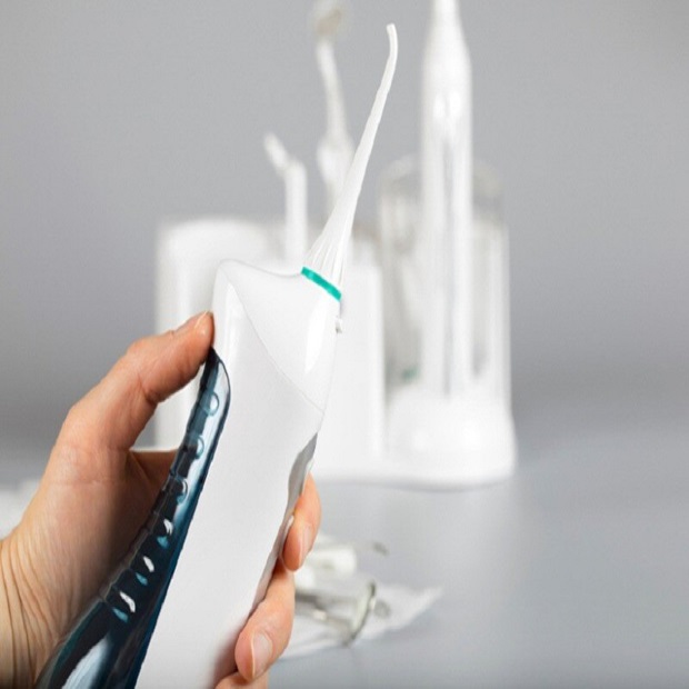Nguyên nhân máy tăm nước bị chập điện
