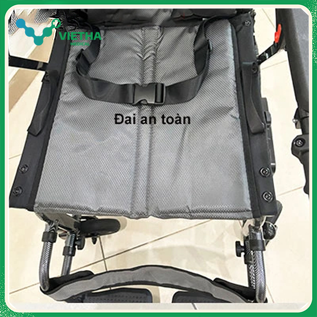 Xe lăn điện ngả lưng Lucass S-500 (pin lithium, phanh tự động)