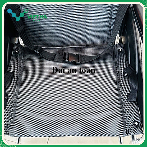 Xe lăn Lucass X91L khung hợp kim nhôm, bánh đúc