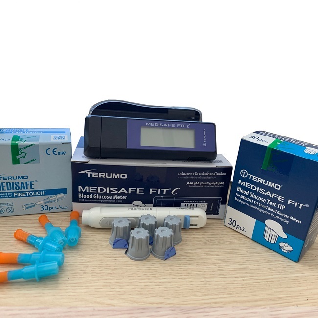 Máy đo đường huyết TERUMO MEDISAFE FIT C  Nhật Bản (35 que +35 kim)