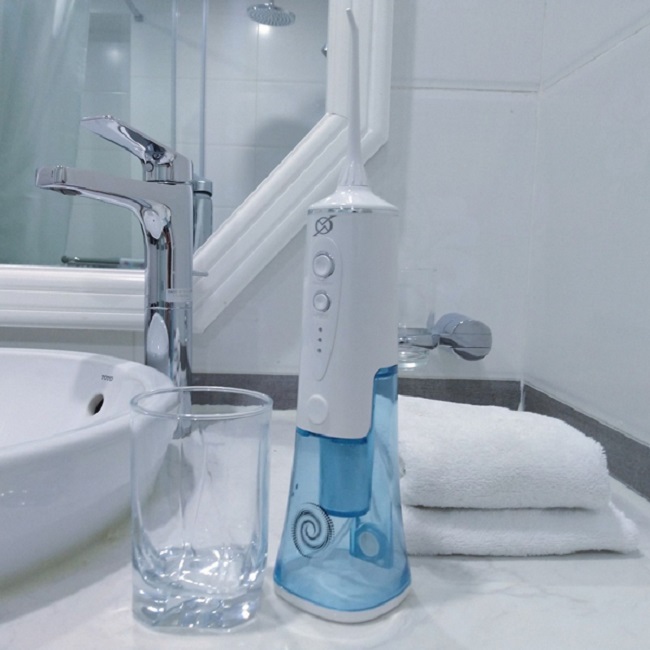 Máy tăm nước OX cầm tay BKE-5  BH 12 tháng