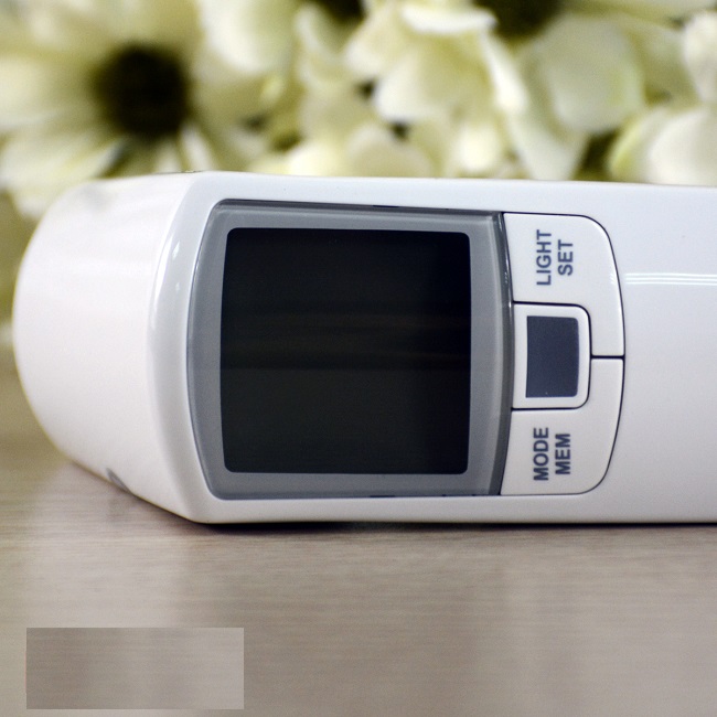 Nhiệt kế hồng ngoại đo trán không tiếp xúc Beurer FT100