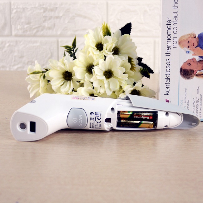 Nhiệt kế hồng ngoại đo trán không tiếp xúc Beurer FT100