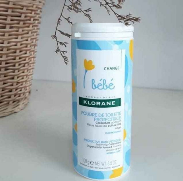 Phấn rôm Klorane cho bé.
