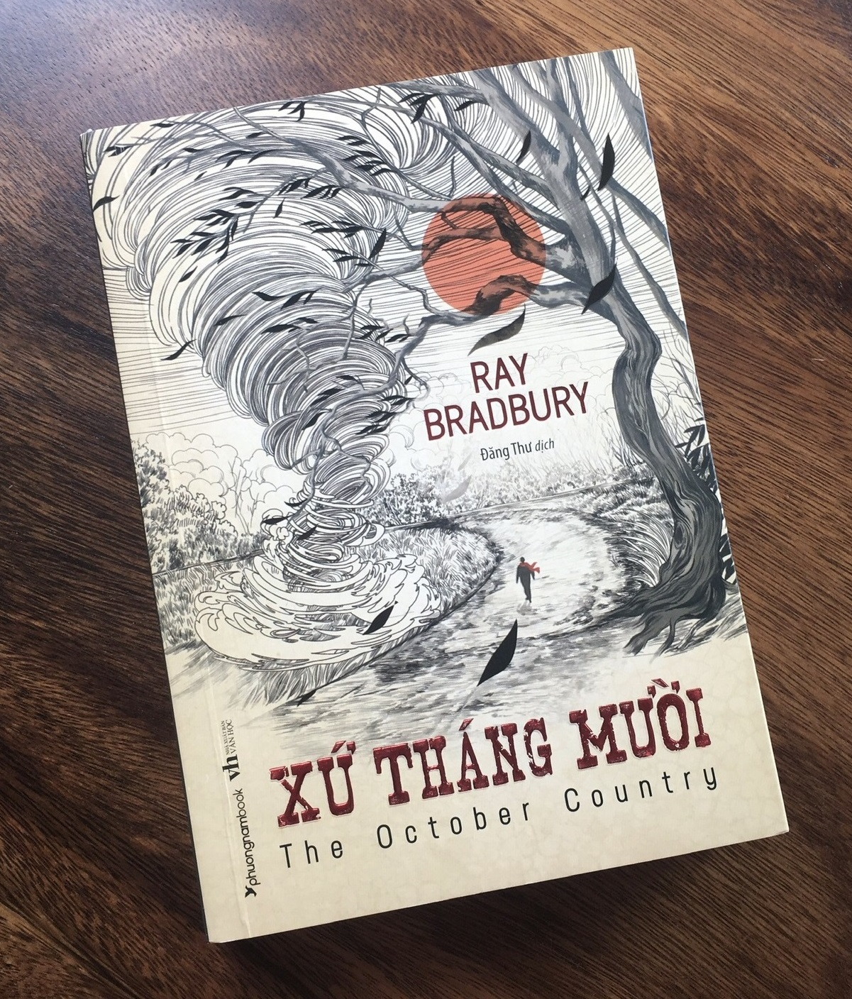 Xứ sở truyện kinh dị của Ray Bradbury