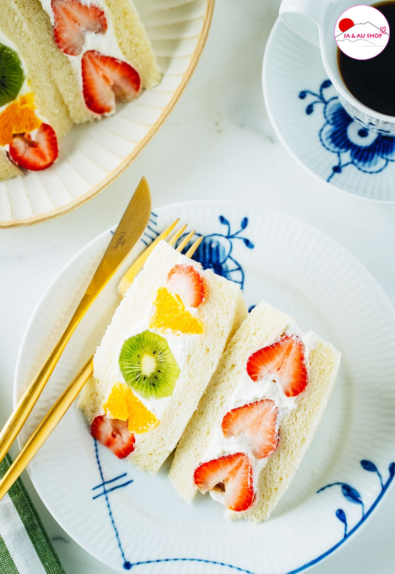 Hướng dẫn cách làm Sandwich trái cây Fruit Sando Nhật Bản 4