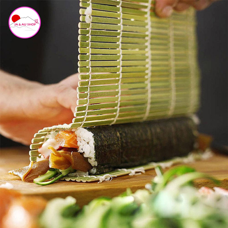 Mành cuộn Sushi bằng tre cỡ to 24x21cm Nhật Bản 3