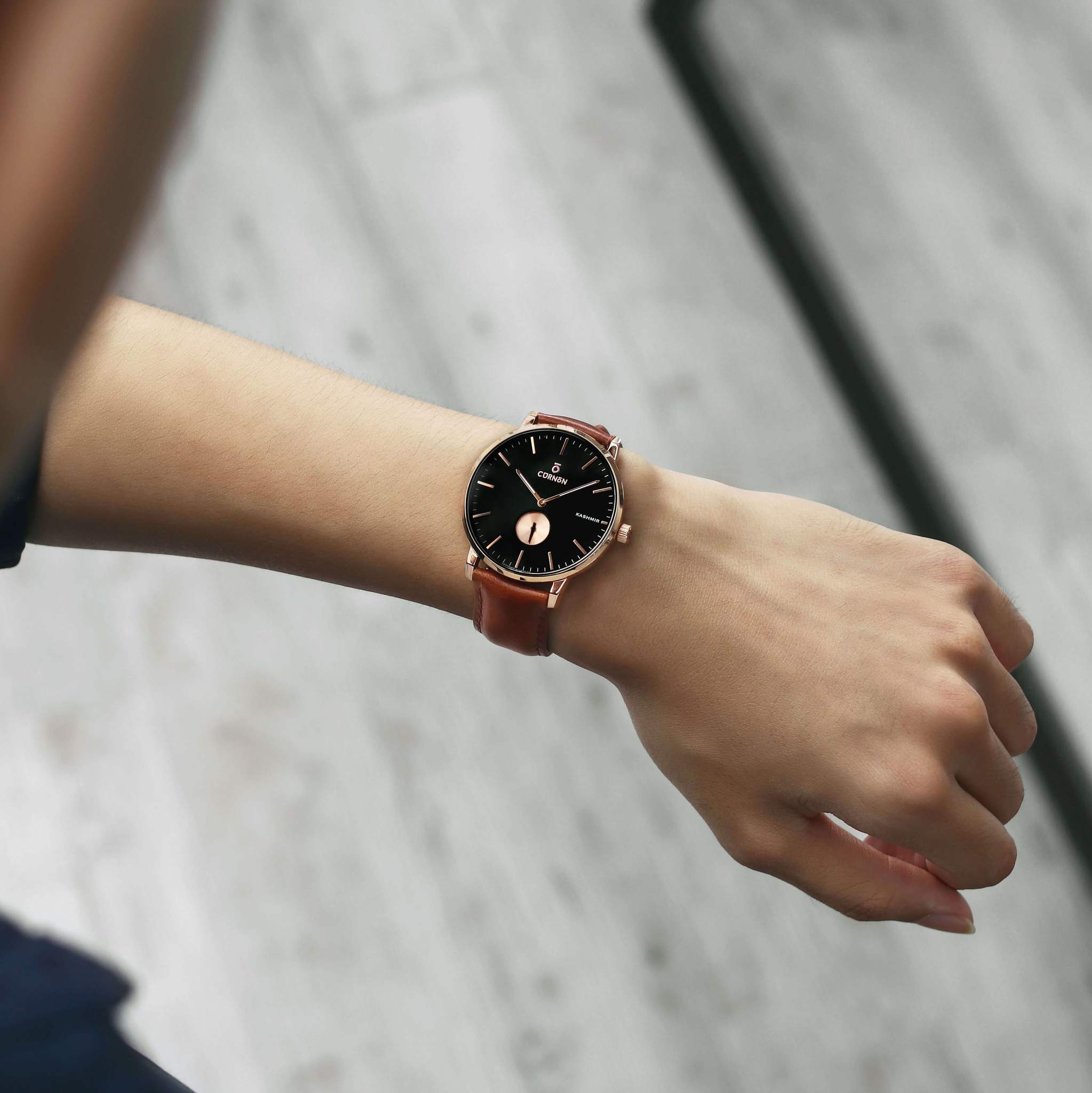 Longines L4.759.4.12.2 – Nam – Kính Sapphire – Quartz (Pin) – Dây Da