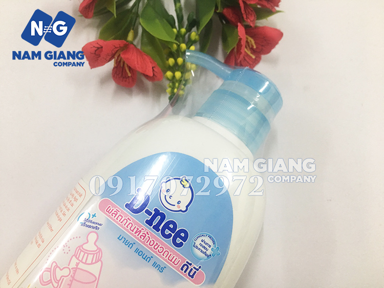 nuoc-rua-binh-sua-dnee-dang-binh-500ml-3