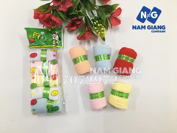 tat-giay-mong-so-sinh-tat-keo-dep-lo-40-doi