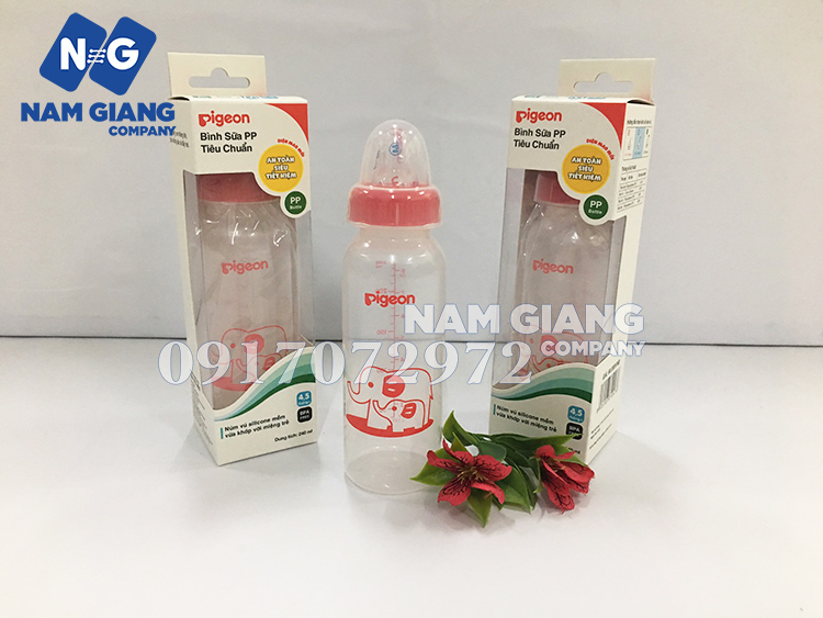 Bình sữa pigeon nhựa PP voi đỏ 240ml